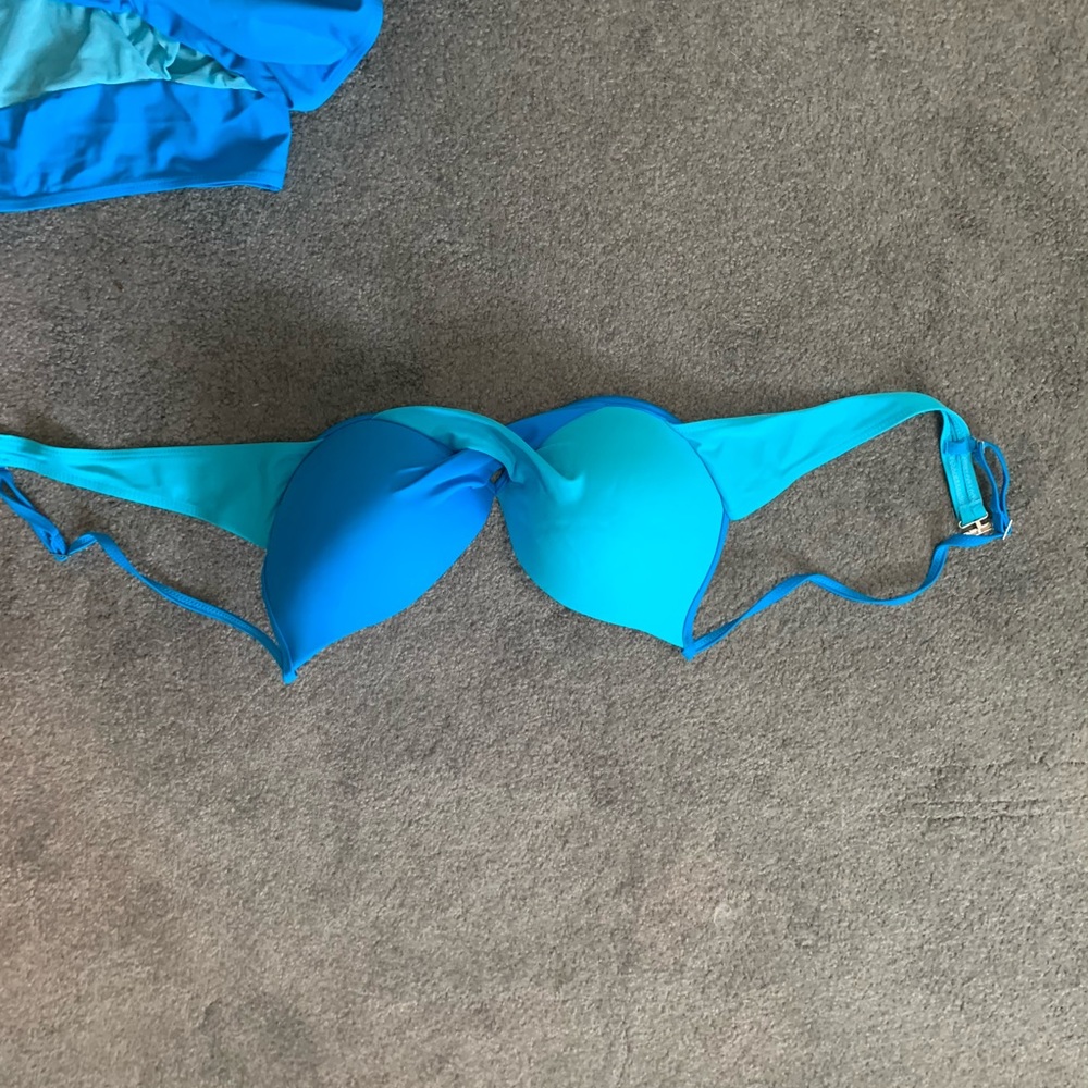 Bathing suit - Picture 3 of 5